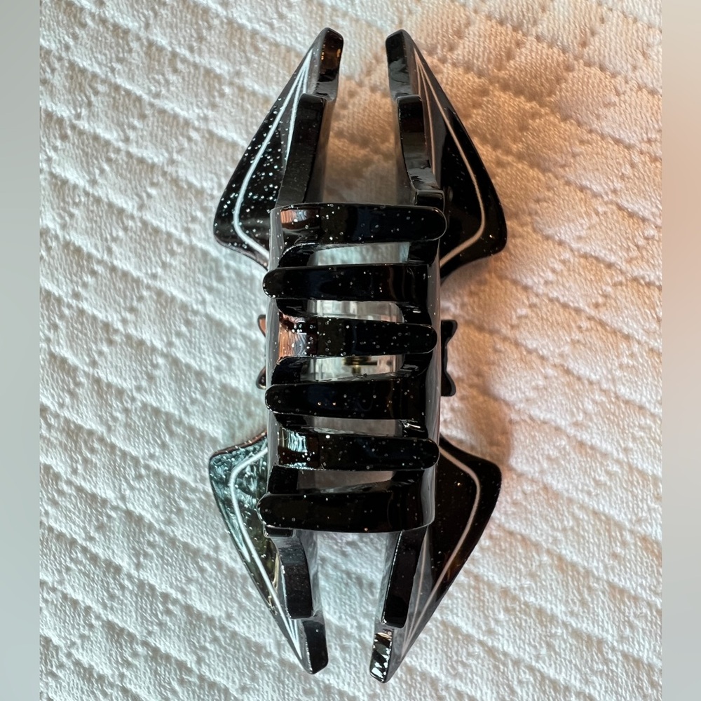 Glitter Bat Hair Clip Black New - Picture 5 of 5